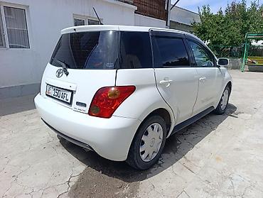 хетчбек: Toyota Ist: 2003 г., 1.3 л, Автомат, Бензин, Хэтчбэк — 4