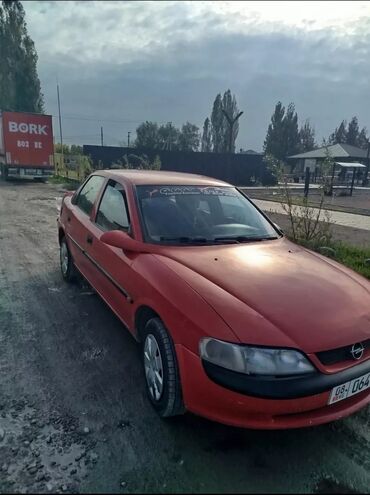 автомобиль опель: Opel Vectra: 1996 г., 1.6 л, Механика, Бензин, Седан