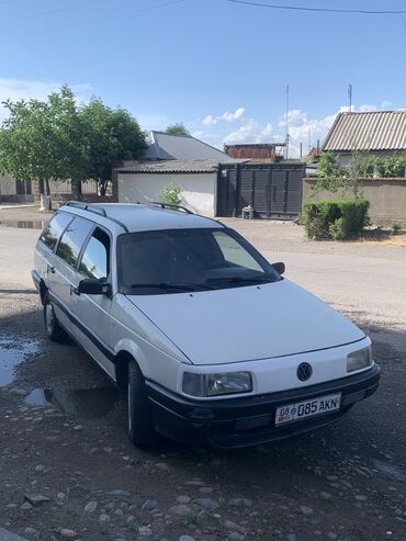 Volkswagen: Volkswagen Passat: 1989 г., 1.8 л, Механика, Бензин, Универсал