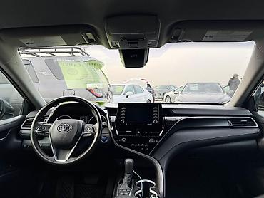 Toyota: Toyota Camry: 2021 г., 2.5 л, Автомат, Гибрид, Седан — 9