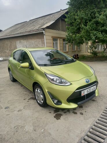 Toyota: Toyota Prius: 2019 г., 1.5 л, Автомат, Гибрид, Хэтчбэк