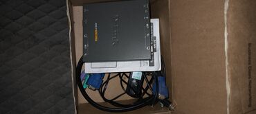 вокальный процессор: KVM-переключатель D-Link DKVM-4P, предназначенный для управления