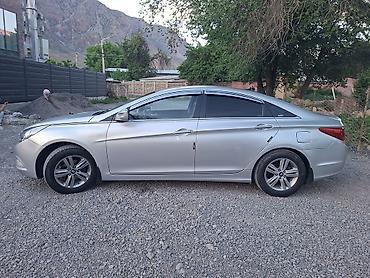кузов авто: Hyundai Sonata: 2013 г., Автомат, Бензин, Седан — 6