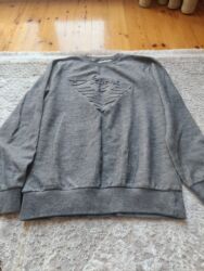 Digər üst geyimləri: Hamsı çox az geyilib S.M razmere geder hamsını bir yerde 20m verirem — 3