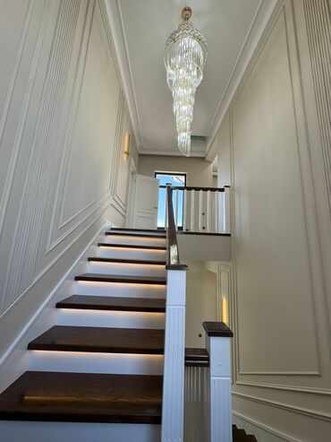 Деревянные лестницы: Деревянная лестница Для дома, Форма лестницы: Много-маршевая, Стиль: Классический — 5