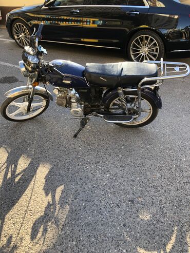 Mopedlər,skuterlər: Moped tipli benzinli motosiklet - Rəng: tünd mavi (xrom detallar və — 2
