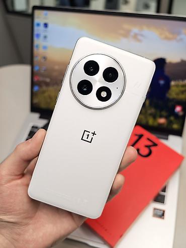 galaxy not: OnePlus 13, Б/у, 512 ГБ, цвет - Белый, 2 SIM, eSIM — 5