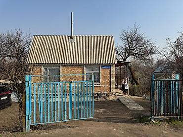 Дома: 4 комнаты, 60 м², 6 соток, Электричество, Холодная вода — 2