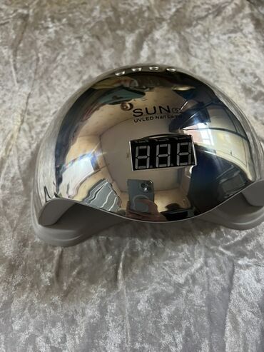 маникюрный столик: Набор для маникюра/гелевого покрытия Состав: - UV/LED лампа для