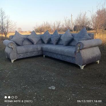 Sifarişlə divanlar: Bazasız, Açılmayan — 2