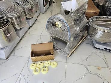 Xəmir yoğuran aparatlar: Kündəkəsən aparat Kündə yuvarlama makinası 5 qrdanKündəkəsən 200 — 2