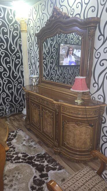 продам ванну чугунную: Salon, tibbi mebel dəsti