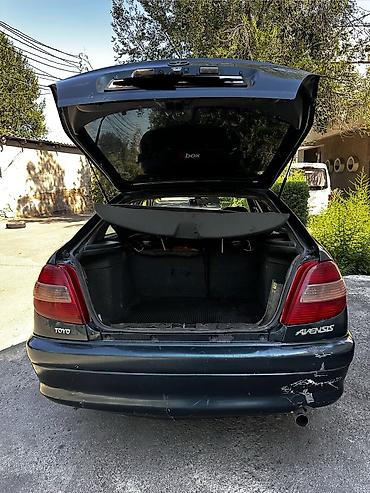 айландер: Toyota Avensis: 2001 г., 1.8 л, Механика, Газ, Седан — 8