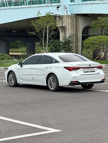 350: Toyota Avalon: 2020 г., 2.5 л, Автомат, Гибрид, Седан — 2