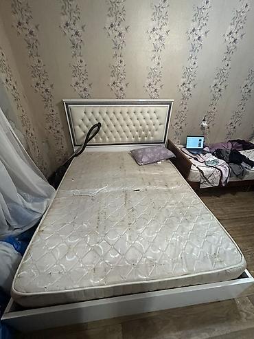 yataq taxt: 2 sinə bir yerdə 50 manat gəl apar — 1