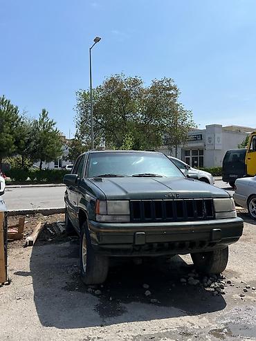 mersedes disk teker: Jeep Grand Cherokee – SUV - Korpus: qara rəngli, 5 qapılı kuzov, dam — 1