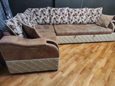 lalafo az mingecevirde islenmis divanlar: Künc divan, İşlənmiş