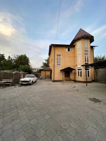 золотые пески снять домик: 350 м², 8 комнат