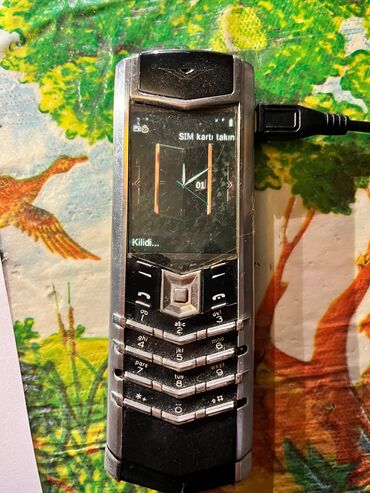 Vertu: Vertu Signature Touch, rəng - Boz, Düyməli — 6