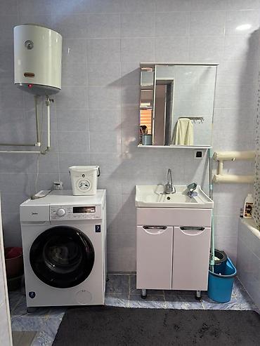 Продажа коттеджей и домов: 🏡 ПРОДАЮ 2-ЭТАЖНЫЙ ДОМ 📍 Район: Кок-Жар 📌 Ориентир: Ахунбаева / — 4