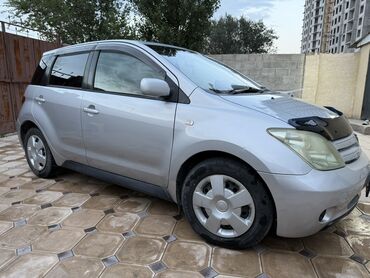 срочно продать машину: Toyota ist: 2003 г., 1.2 л, Автоматтык, Бензин, Хетчбек