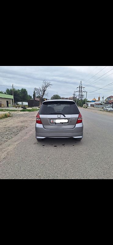 сотый: Honda Fit: 2003 г., 1.3 л, Вариатор, Бензин, Хэтчбэк — 5