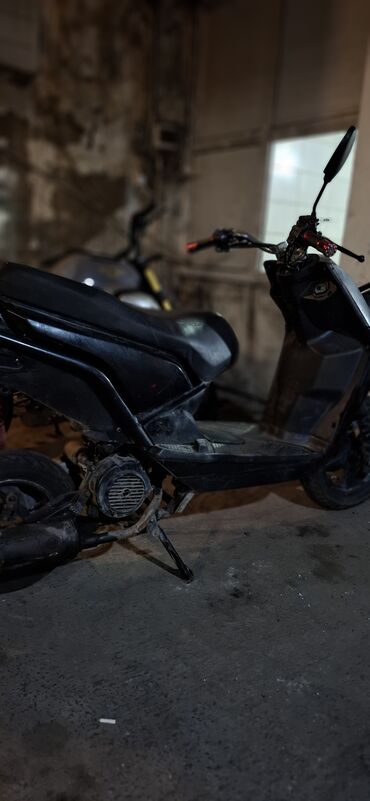 Motonəqliyyatın icarəsi: Problemi var svecaya tok getmir bele kasmetik isderi de var amma sur