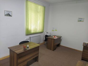 Ofislər: Nərimanov metrosuna yaxın təmirli 4 otağlı ofis 5 mərtəbəli binanın — 11