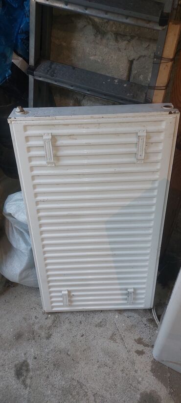 Radiatorlar: İşlənmiş Panel Radiator Ünvandan götürmə, Pulsuz quraşdırma, Zəmanətli, Kredit yoxdur