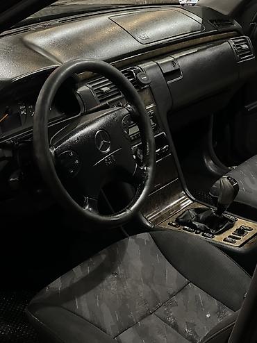 Mercedes-Benz: Mercedes-Benz E-Class: 2000 г., 2 л, Механика, Бензин, Седан — 9