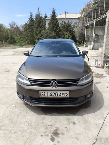 Volkswagen: Volkswagen Jetta: 2012 г., 1.4 л, Механика, Бензин, Универсал