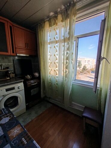 Uzunmüddətli kirayə mənzillər: Gəncə şəhərində mərkəzə yaxın yerləşən 3 otaqlı mənzil. ✅İşıq, su, qaz -da lalafo.az — 11 Uzunmüddətli kirayə mənzillər: Gəncə şəhərində mərkəzə yaxın yerləşən 3 otaqlı mənzil. ✅İşıq, su, qaz — 11