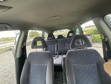 cr v газ: Honda Stream: 2001 г., 2 л, Механика, Бензин, Универсал — 6
