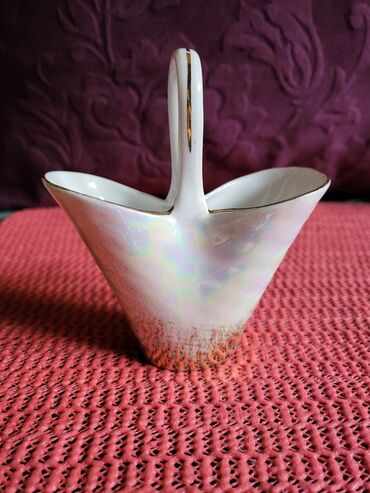 Ostali kućni dekor: Korpa nova Martintoda Nemacka iz 70ih. Korpa porcelanska sa sedef — 1