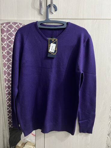 Свитера: Мужской свитер новый цена 820!