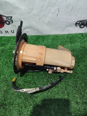 corolla runx: Бензин насосу Mercedes-Benz