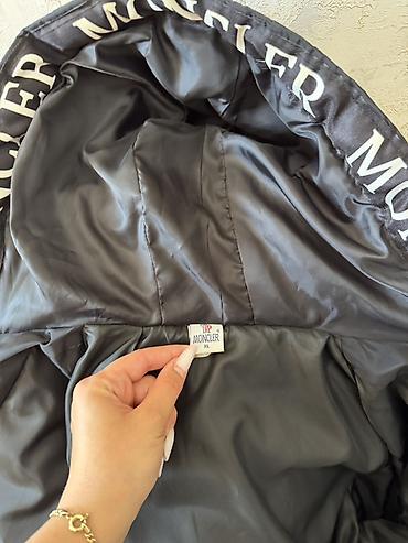 Kurtkalar: Moncler kişi şişme kurtka – qara rəng - Ölçü: XL (etiketdə — 3