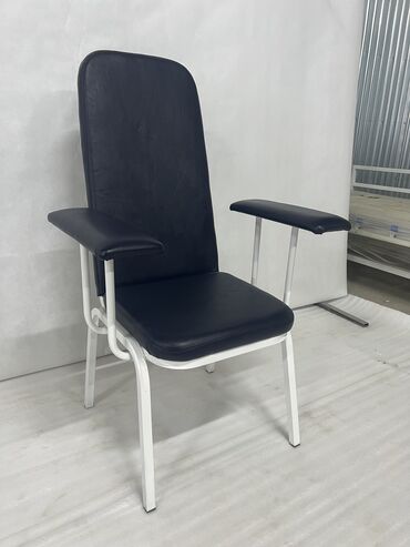 Медицинская мебель: Кресло для забора крови Артикул: М Общая Высота 1190 ширина 520