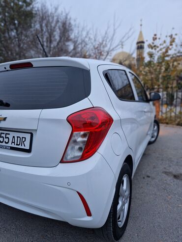 Chevrolet: Chevrolet Spark: 2019 г., 1 л, Вариатор, Бензин, Хэтчбэк — 4