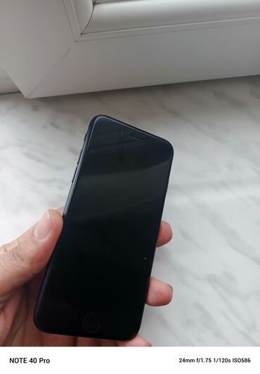 iphone 5s black: IPhone SE 2020, 128 GB, Jet Black, Barmaq izi, Simsiz şarj