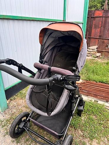 Коляски: Продается коляска б/ у 3000с. Имеется сумка для мам. Сетка от — 3