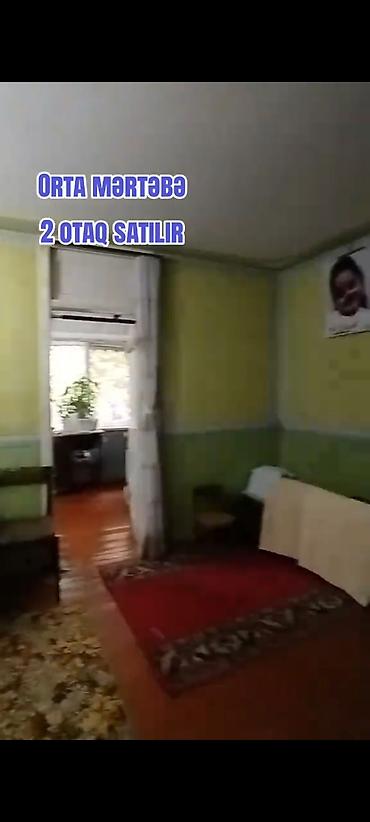 Köhnə tikili: Orta mərtəbədə yerləşən 2 otaqlı mənzil satılır. Planlaşdırma: - — 7