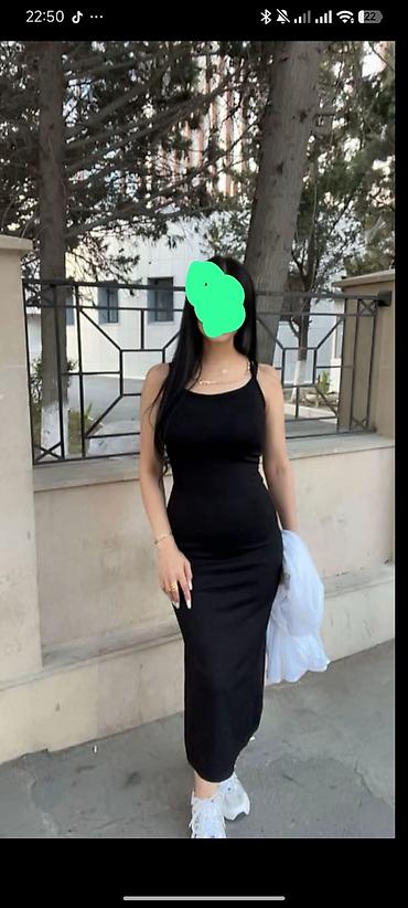 optitect vitamin c: Qara rəngli, bədənə oturan uzun don - Model: Sadə və zərif kəsim — 1