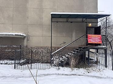 Продажа офисов: Продаю Продажа офисов 80 м², Без ремонта, Без мебели, Многоэтажное здание, 1 этаж — 10