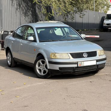 обмен на погрузчик: Volkswagen Passat: 1998 г., 1.6 л, Механика, Газ, Седан