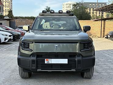 Changan: Changan : 2025 г., 1.5 л, Автомат, Гибрид, Внедорожник — 3
