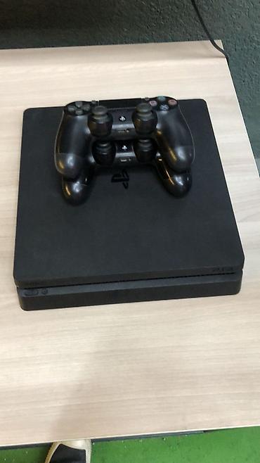 playstation 4 disc: PlayStation 4 Slim oyun konsolu Xüsusiyyətlər: - Model: PS4 Slim, mat — 1