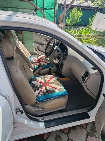 жалал абад машина базар: Hyundai Avante: 2003 г., 1.5 л, Механика, Бензин, Седан