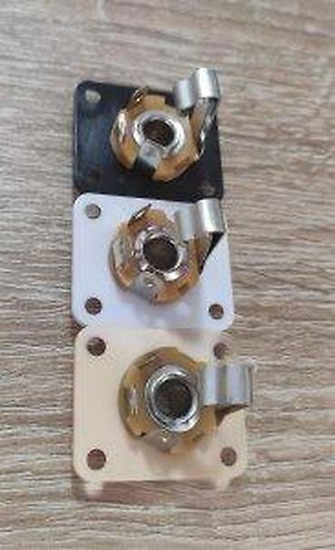 Ostali elektro materijali: JACK PLATE LP - PLASTICNI - 3 BOJE | . Slanje po — 6