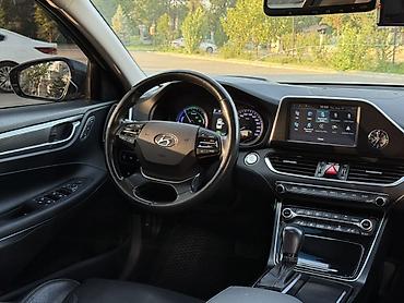 gra: Hyundai Grandeur: 2019 г., 2.4 л, Автомат, Гибрид, Седан — 10